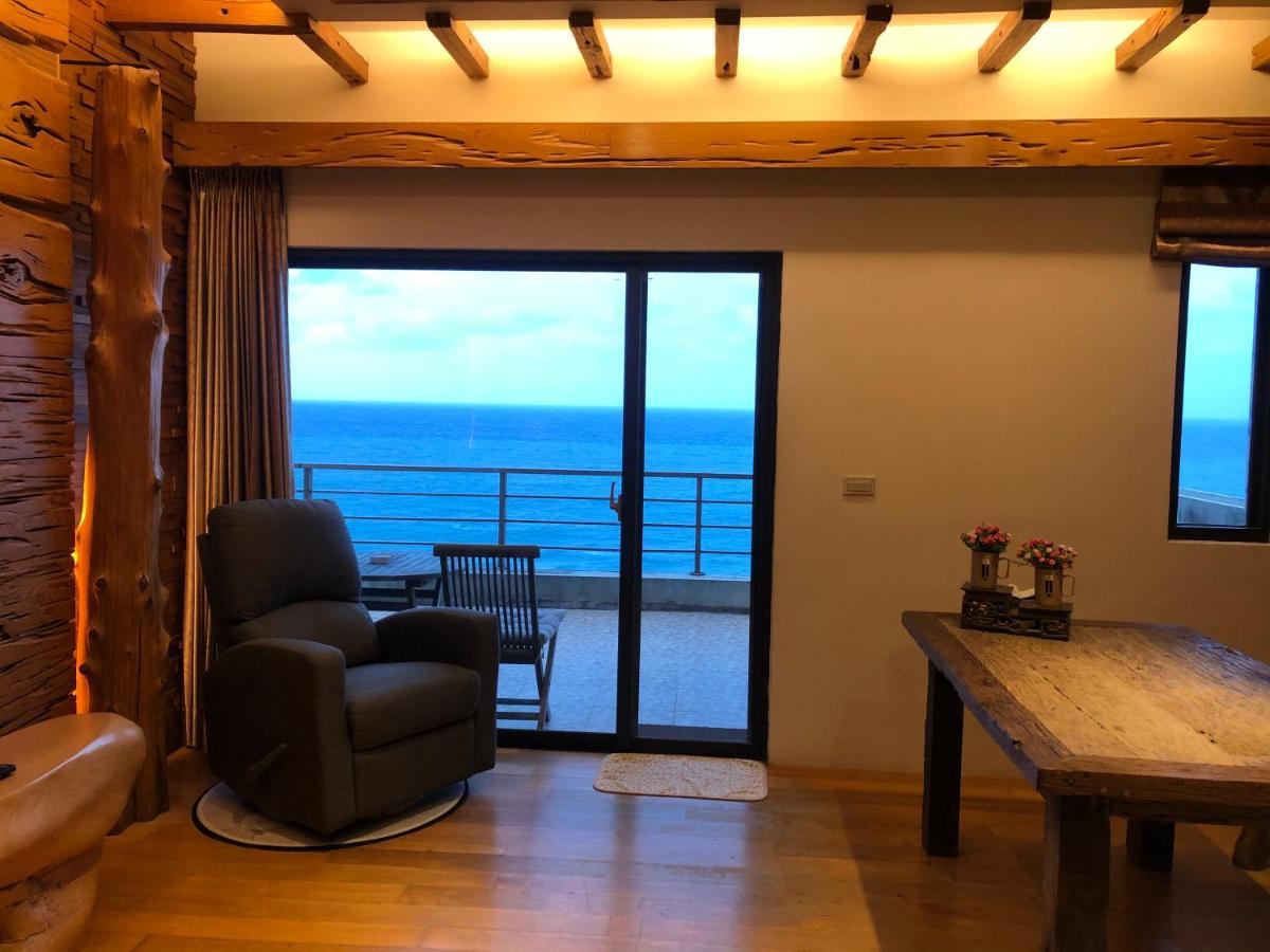 Beach Shoes Villa Yanliau Exterior photo