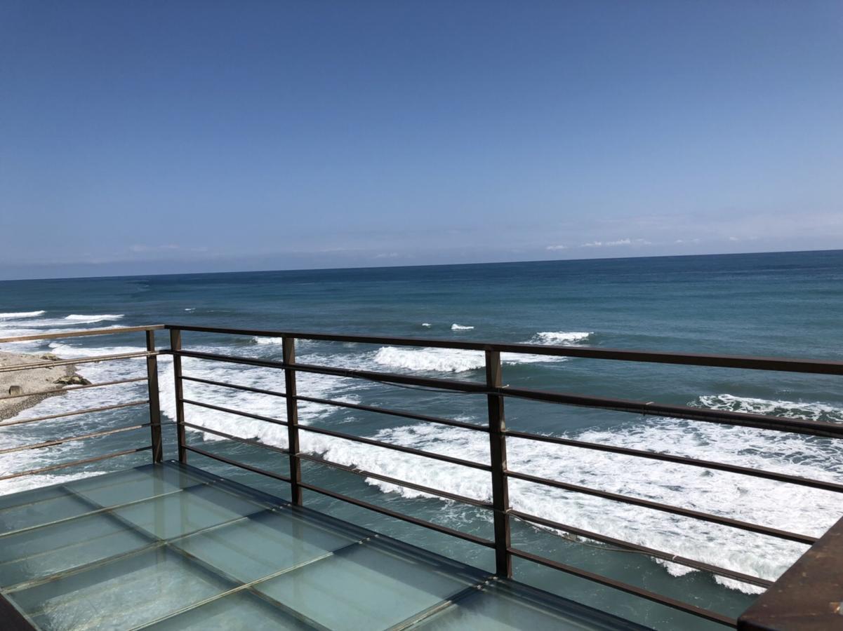 Beach Shoes Villa Yanliau Exterior photo