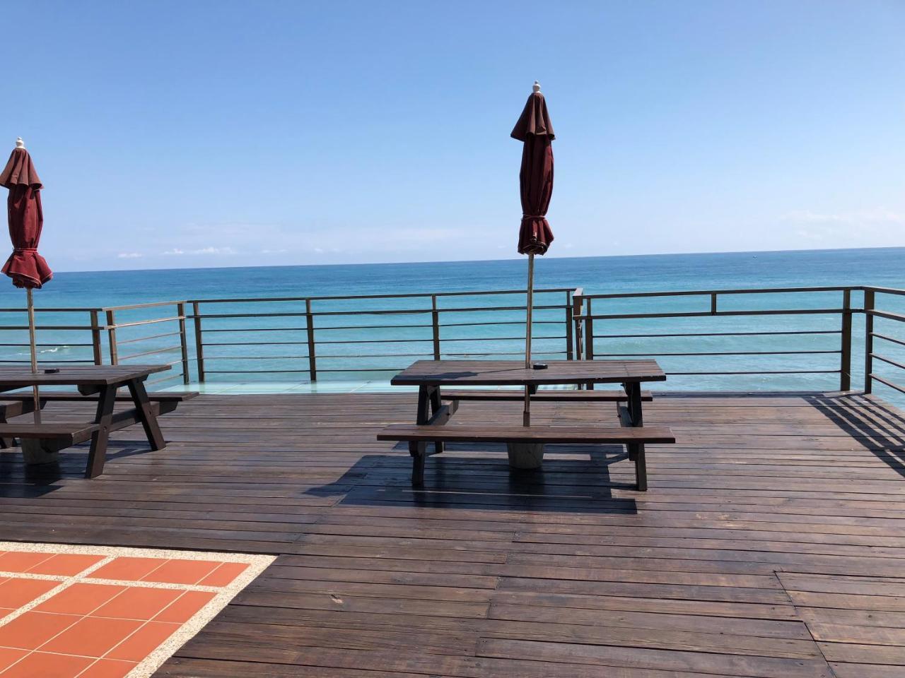 Beach Shoes Villa Yanliau Exterior photo